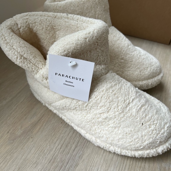 Parachute Cream Bootie Slippers - Picture 4 of 9